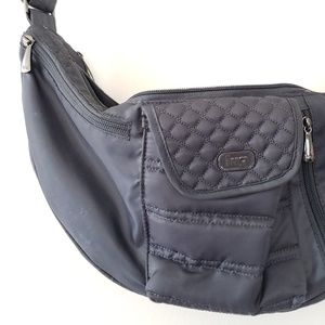 LUG BOOMERANG SHOULDER BAG